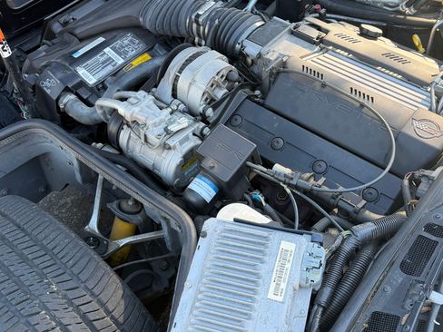 Used 1995 Chevrolet Corvette Coupe image 11