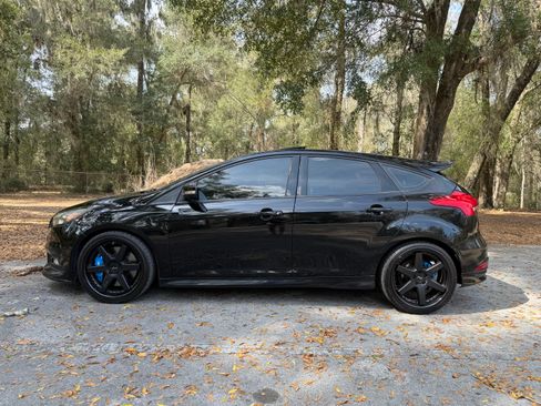 Used 2016 Ford Focus ST image 13