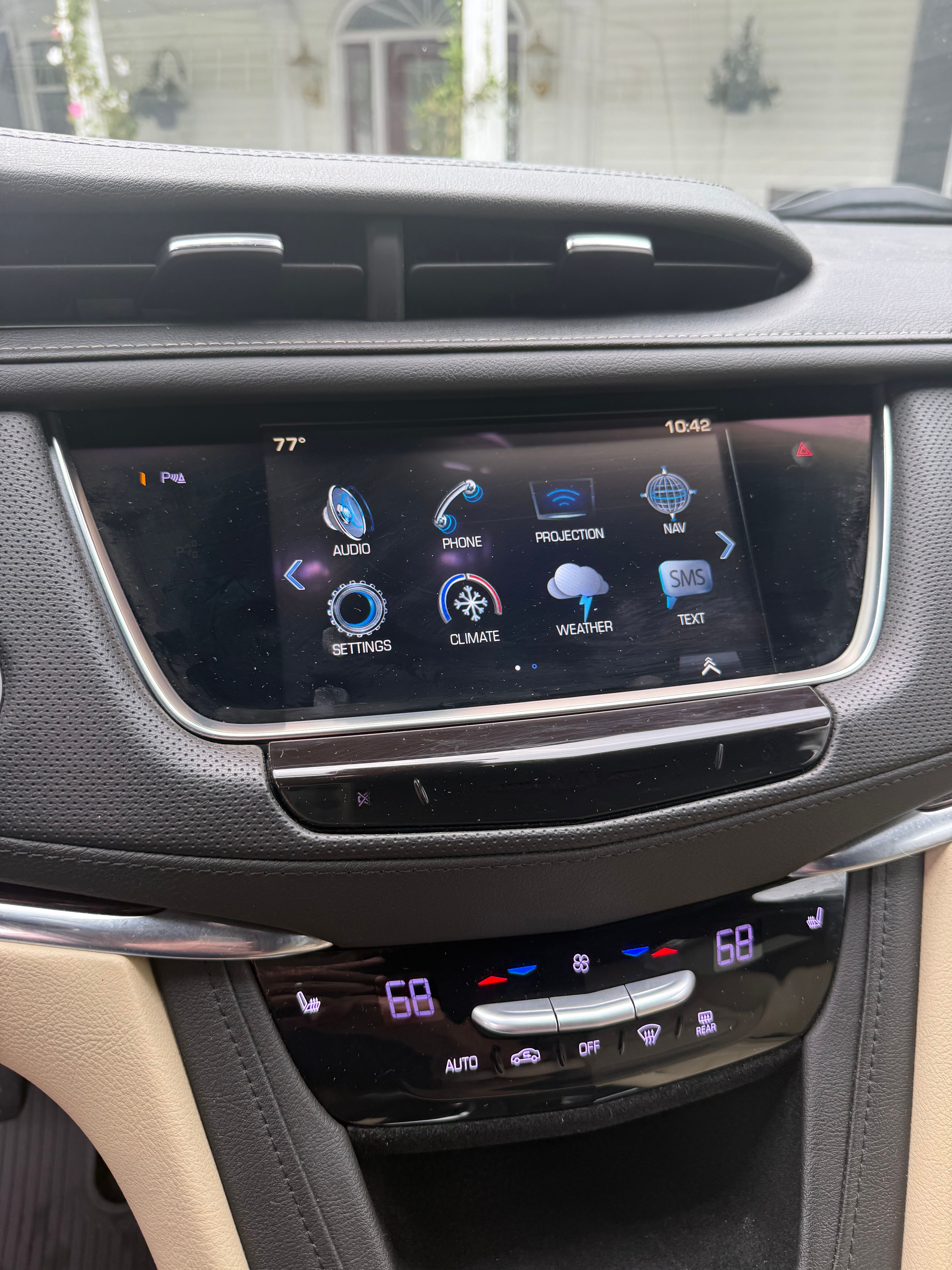 Used 2017 Cadillac XT5 Luxury w/ Driver Awareness Package AWD/4WD image 10