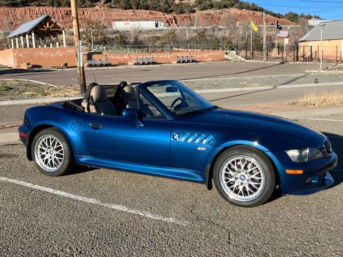 Used 2001 BMW Z3 3.0i image 1