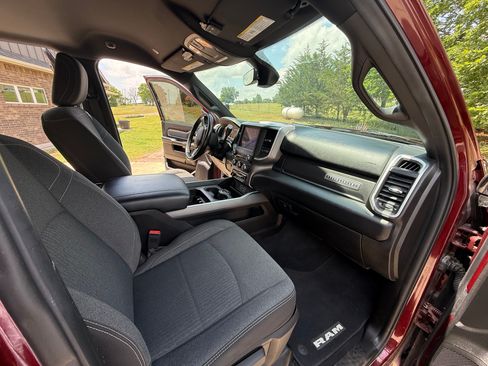 Used 2019 RAM 2500 Big Horn AWD/4WD image 11