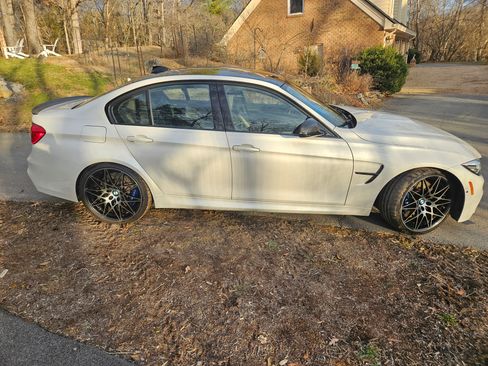 Used 2018 BMW M3 CS image 6