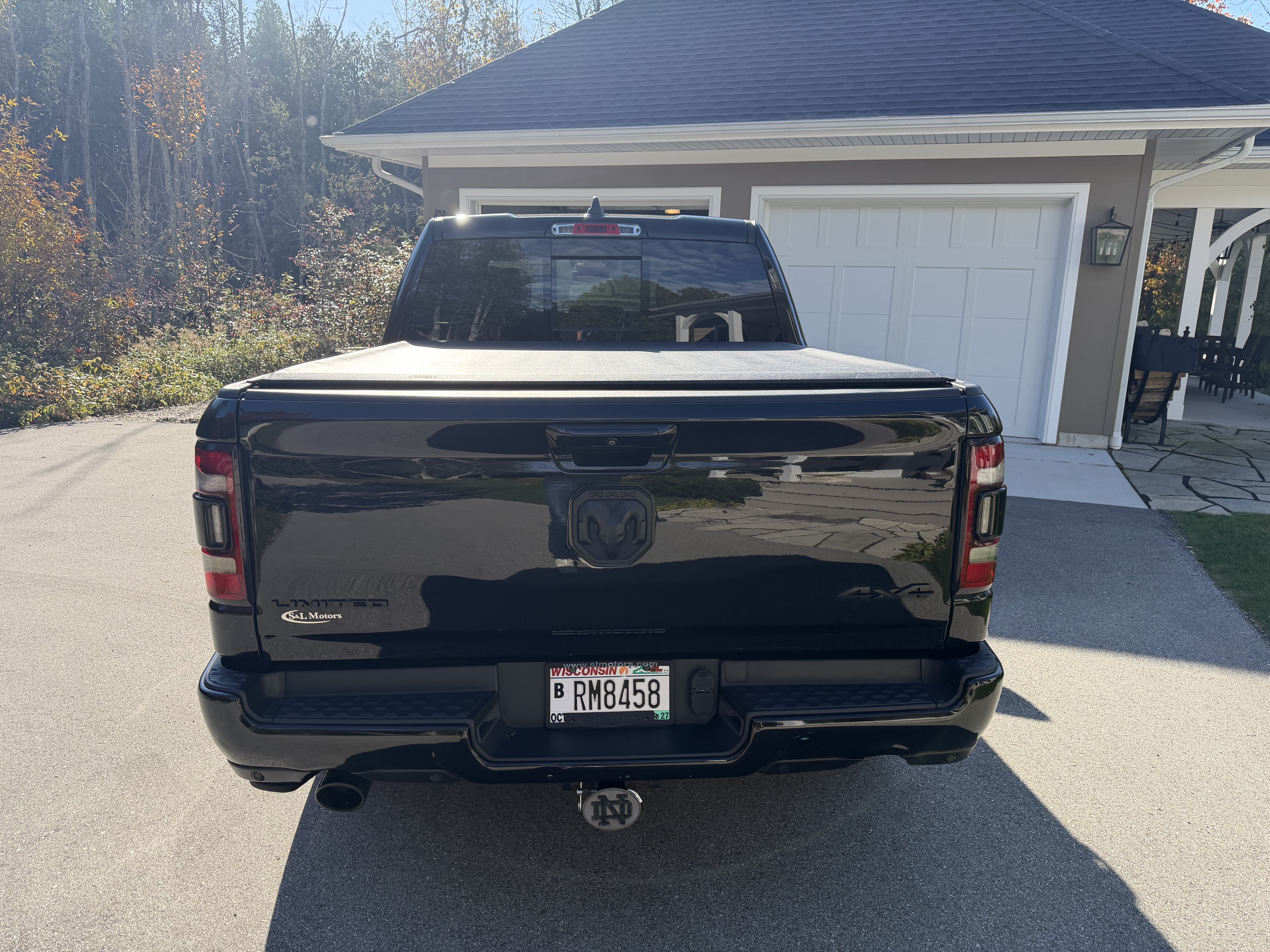 Used 2020 RAM 1500 Limited w/ Black Appearance Package AWD/4WD image 27