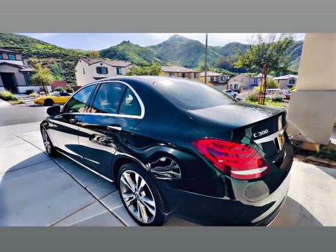 Used 2018 Mercedes-Benz C 300 Sedan image 6