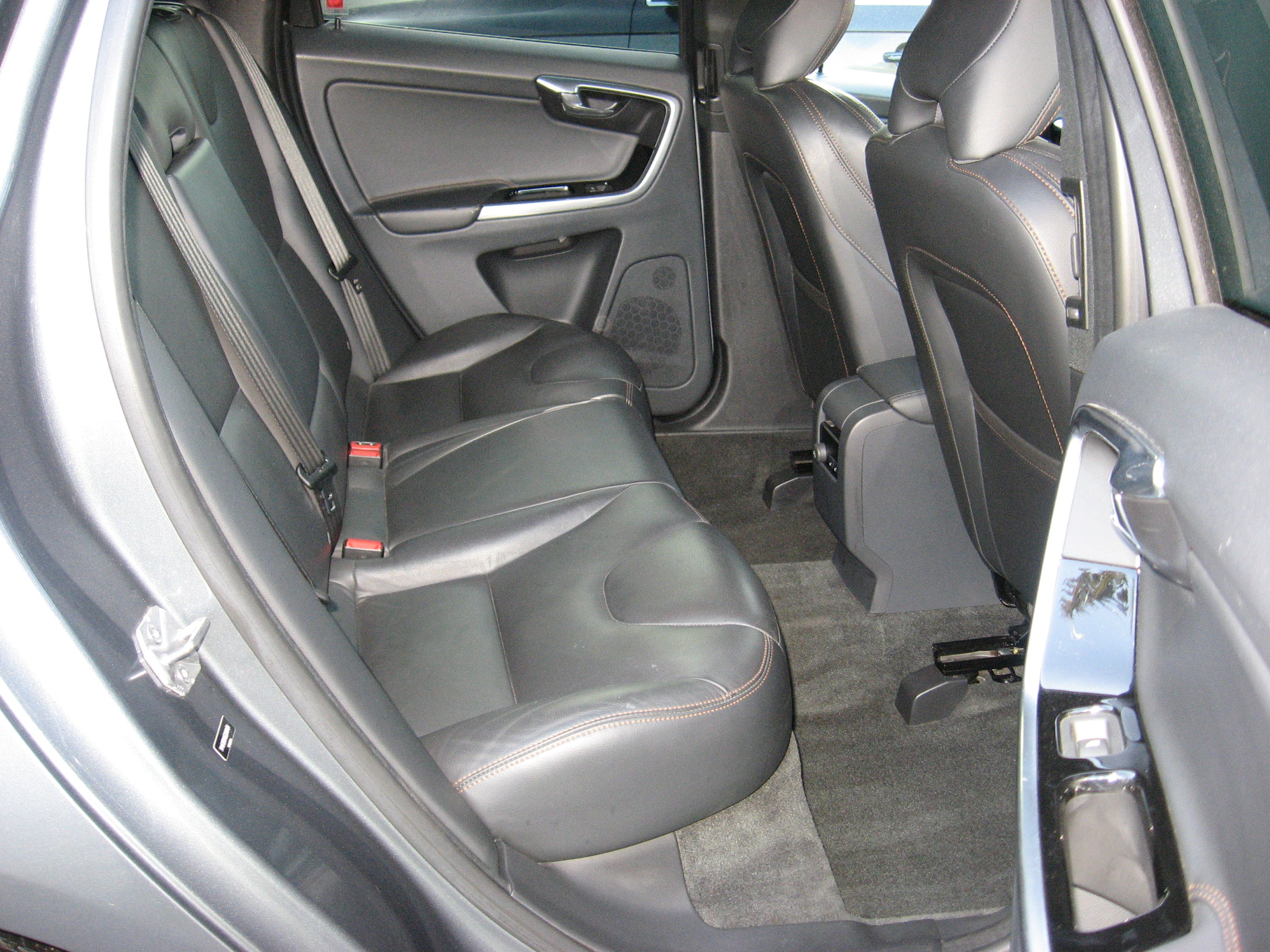 Used 2016 Volvo XC60 T5 Platinum AWD/4WD image 15