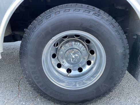 Used 2019 RAM 3500 Laramie image 11