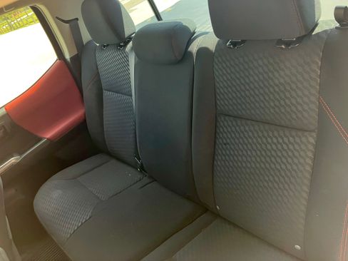 Used 2023 Toyota Tacoma SR5 w/ Technology Package image 8