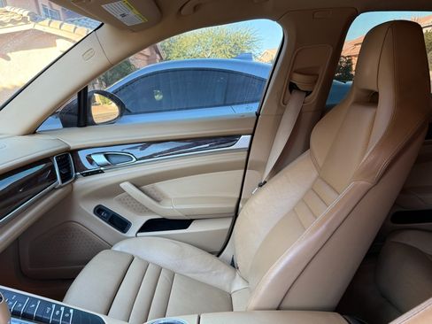 Used 2010 Porsche Panamera S image 9