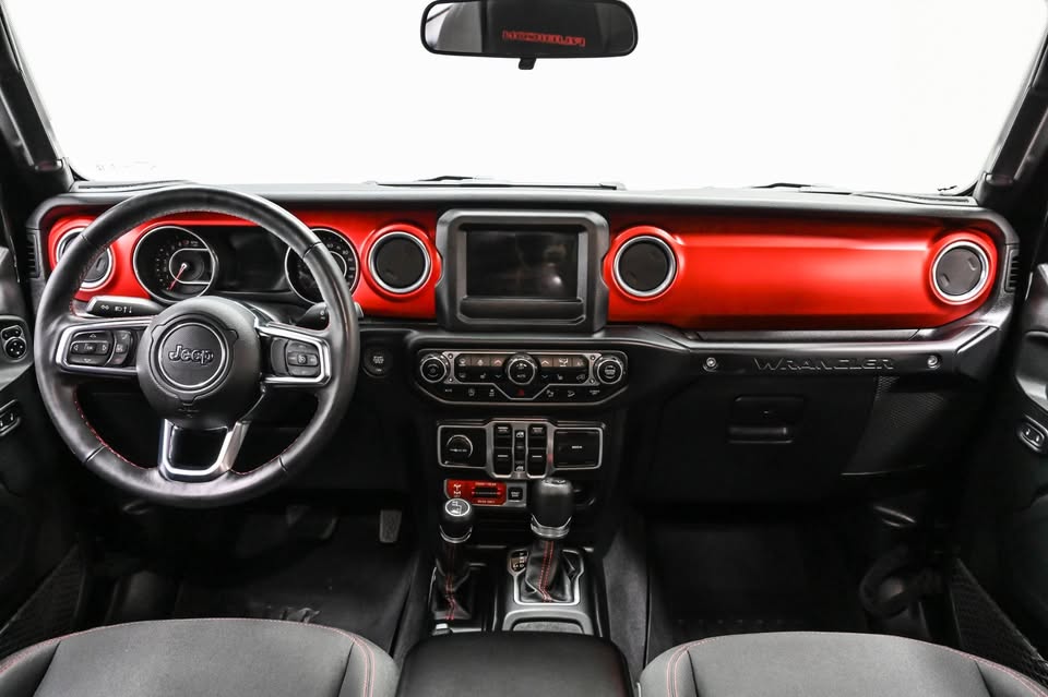 Used 2018 Jeep Wrangler Unlimited Rubicon AWD/4WD image 11
