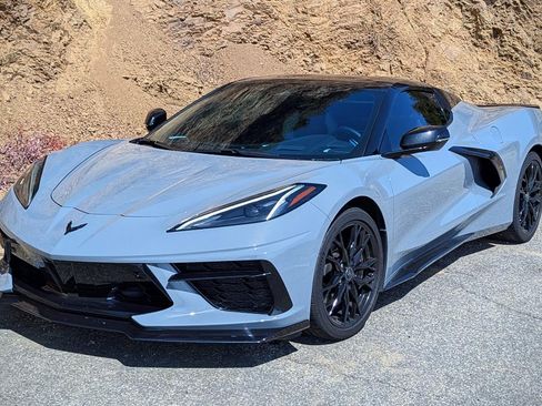 Used 2024 Chevrolet Corvette Stingray Preferred Conv w/ Z51 Performance Package image 2