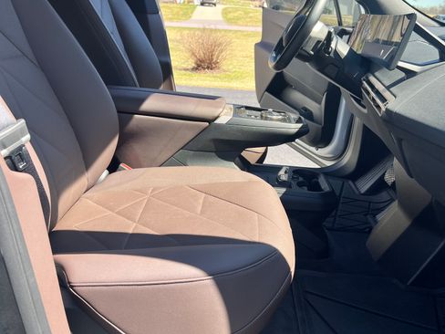 Used 2024 BMW iX xDrive50 w/ Sport Package image 12