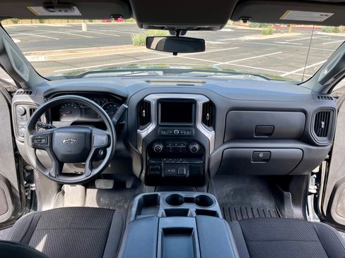 Used 2021 Chevrolet Silverado 1500 Custom Trail Boss AWD/4WD image 17