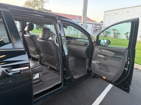Used 2015 Honda Odyssey EX-L image 11