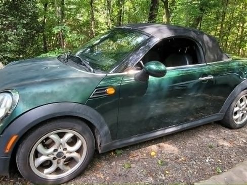 Used 2013 MINI Cooper Roadster FWD image 2