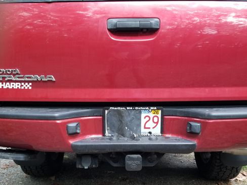 Used 2015 Toyota Tacoma Pickup 4D 6 ft image 17