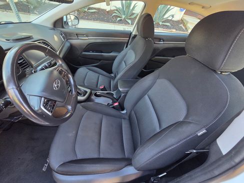 Used 2017 Hyundai Elantra Value Edition FWD image 16