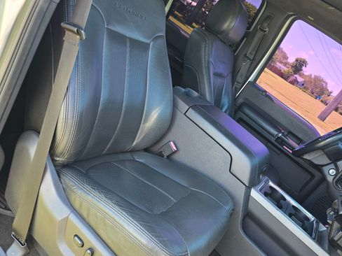 Used 2013 Ford F250 Platinum image 2