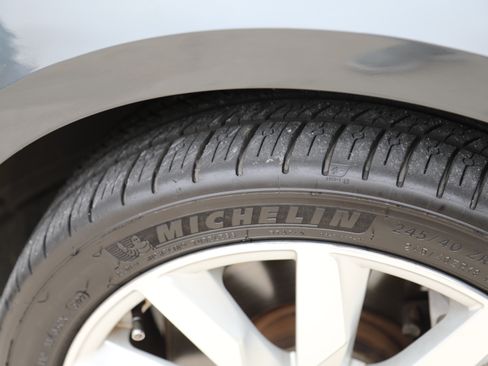 Used 2017 Audi A4 2.0T Premium w/ Convenience Package image 27