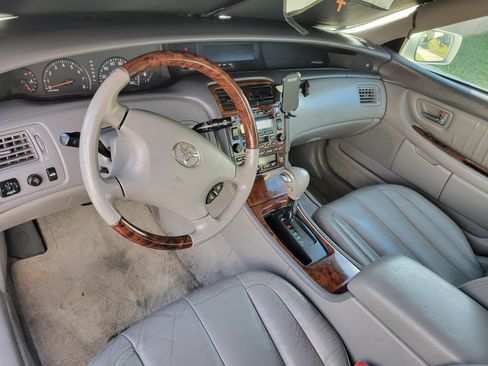 Used 2003 Toyota Avalon XLS image 8