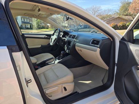 Used 2013 Volkswagen Jetta SE image 13