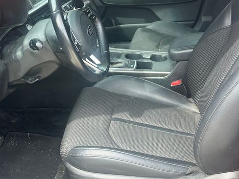 Used 2020 Kia Optima S image 2