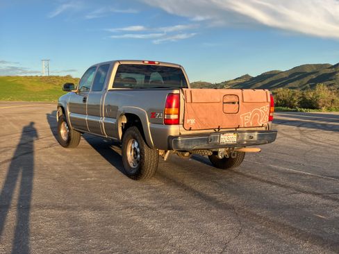 Used 2002 GMC Sierra 1500 SLE w/ Sierra Professional Pkg image 5
