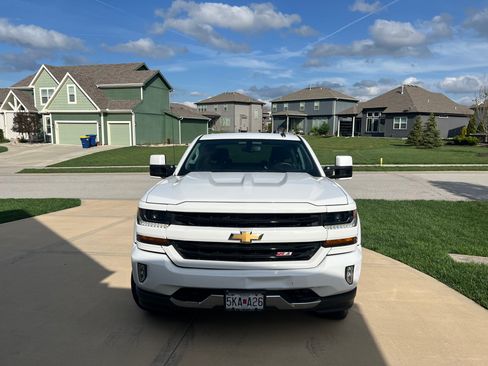 Used 2017 Chevrolet Silverado 1500 LT w/ All Star Edition AWD/4WD image 5