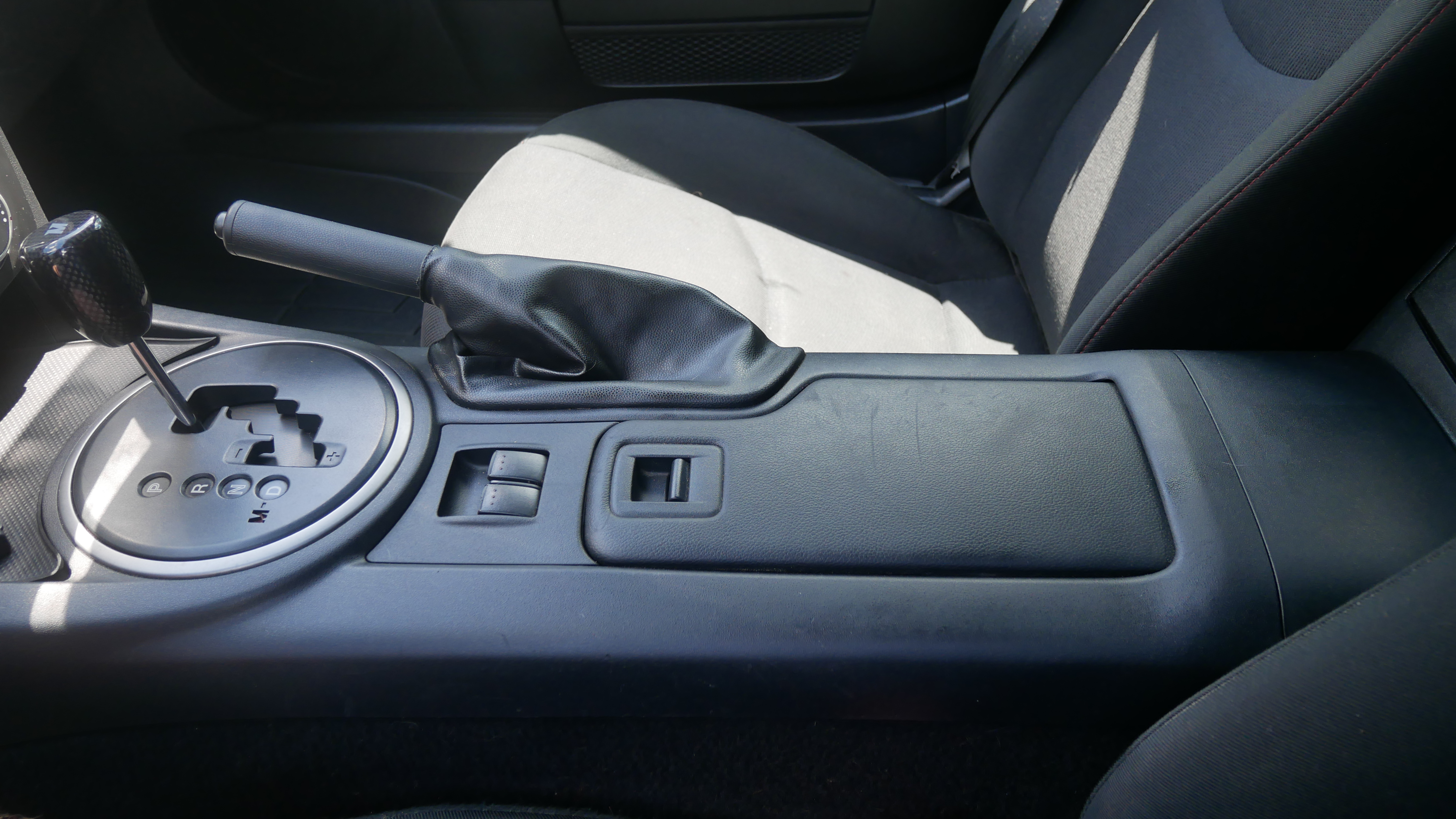 Used 2014 MAZDA MX-5 Miata Club RWD image 14
