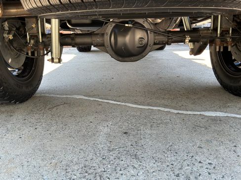 Used 2017 GMC Sierra 1500 SLT w/ Suspension Package, Off-Road AWD/4WD image 23