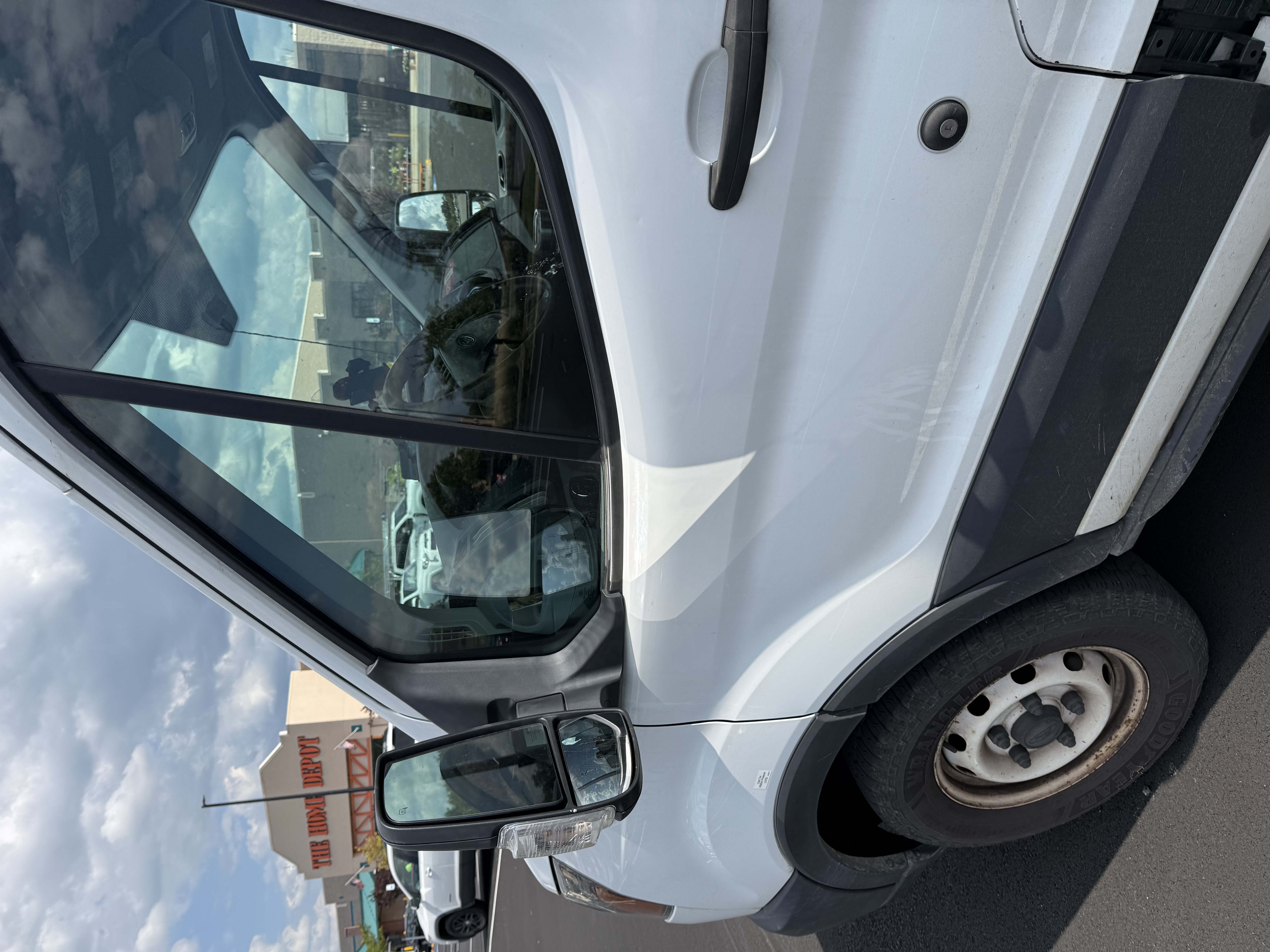 Used 2019 Ford Transit 150 148 Medium Roof RWD image 10