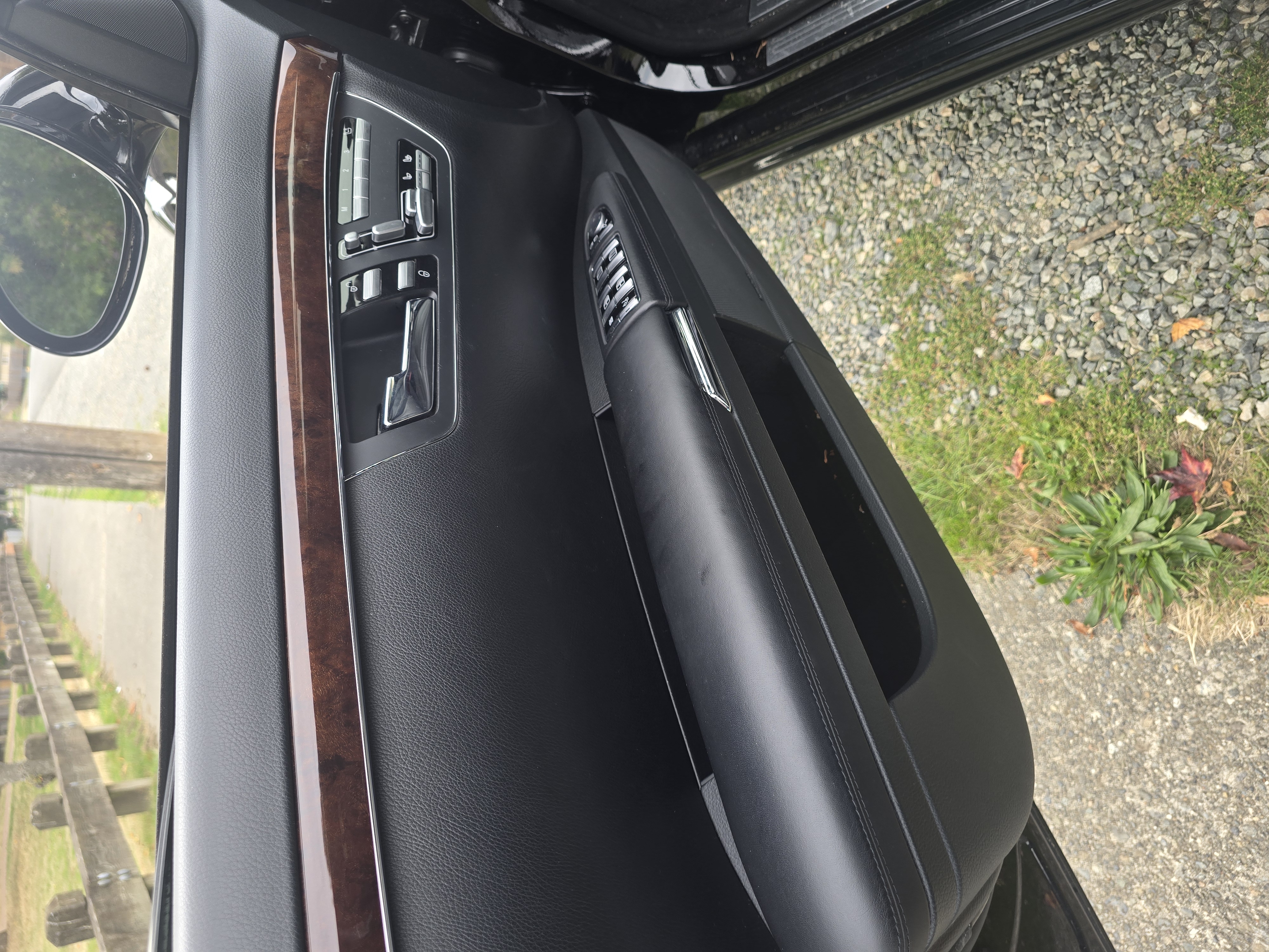 Used 2007 Mercedes-Benz S 550 4MATIC image 11