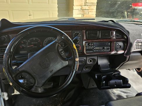 Used 1998 Dodge Ram 3500 Truck 2WD Quad Cab image 16