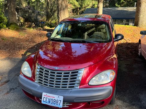 Used 2001 Chrysler PT Cruiser image 2