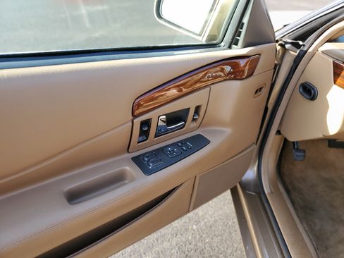 Used 1998 Cadillac Eldorado image 9