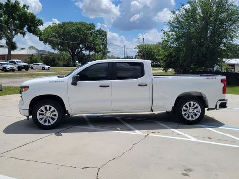 Used 2024 Chevrolet Silverado 1500 Custom image 8