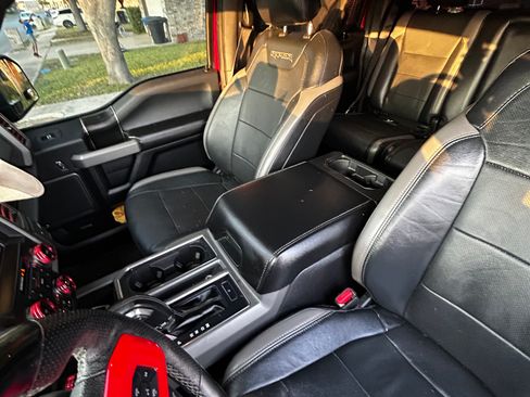 Used 2017 Ford F150 Raptor w/ Equipment Group 802A Luxury image 9