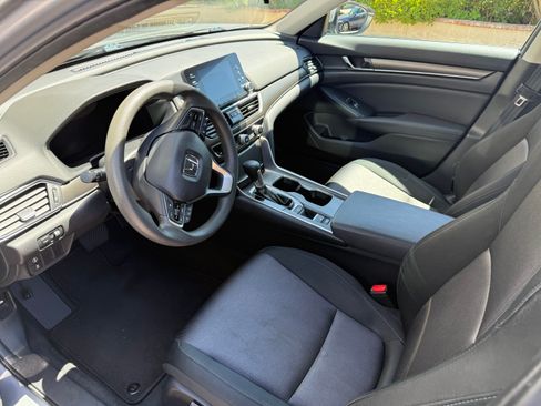 Used 2019 Honda Accord LX image 13