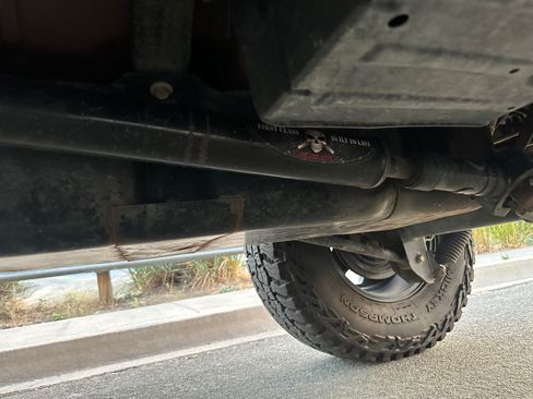 Used 2016 Jeep Wrangler Unlimited Rubicon w/ Connectivity Group image 19