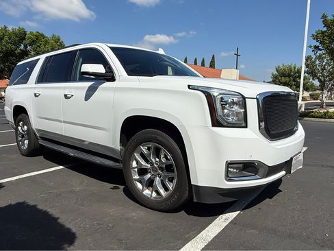 Used 2016 GMC Yukon XL SLT w/ Open Road Package RWD image 1