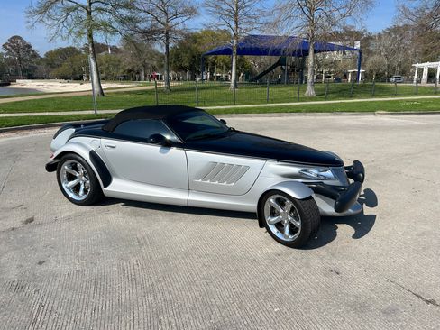 Used 2001 Plymouth Prowler RWD image 13