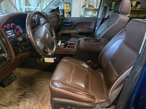 Used 2016 Chevrolet Silverado 3500 High Country w/ Duramax Plus Package image 11