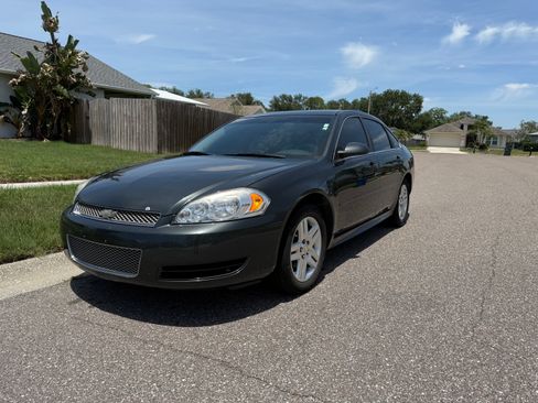 Used 2015 Chevrolet Impala LT w/ LT Sunroof Package FWD image 1