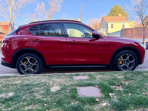 Used 2019 Alfa Romeo Stelvio Ti Sport w/ Quick Order Package 22S Sport image 5