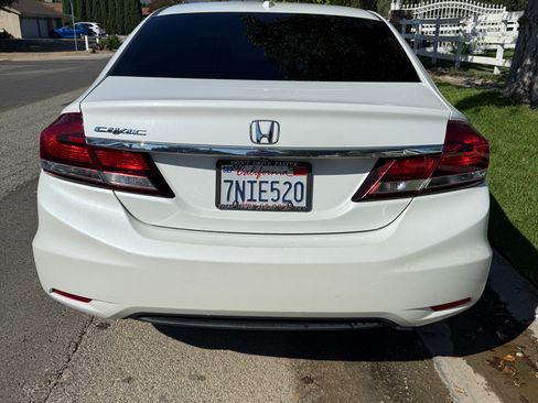 Used 2015 Honda Civic EX-L image 4
