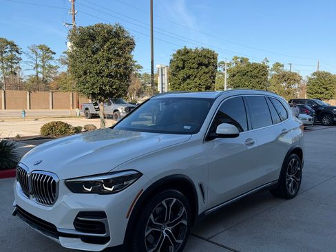 Used 2022 BMW X5 sDrive40i w/ Premium Package image 4