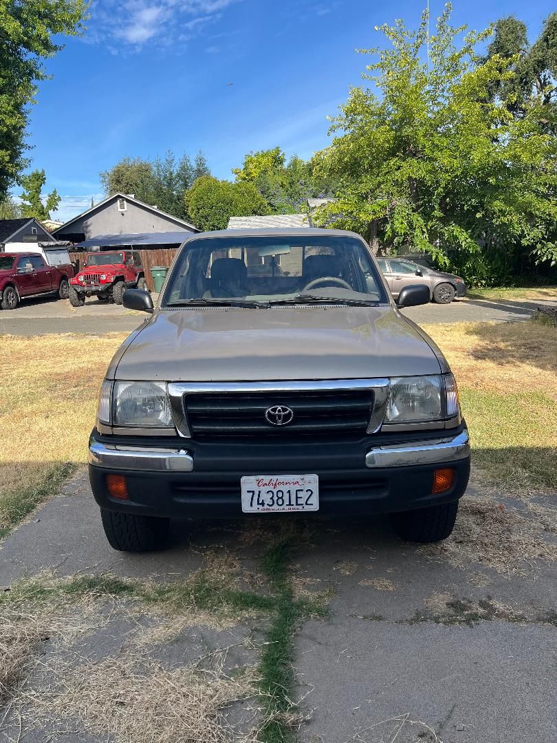 Used 1998 Toyota Tacoma 4x4 Xtracab w/ Convenience Pkg image 4