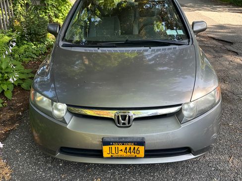 Used 2007 Honda Civic LX image 2