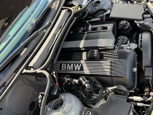 Used 2005 BMW 330Ci Convertible image 14