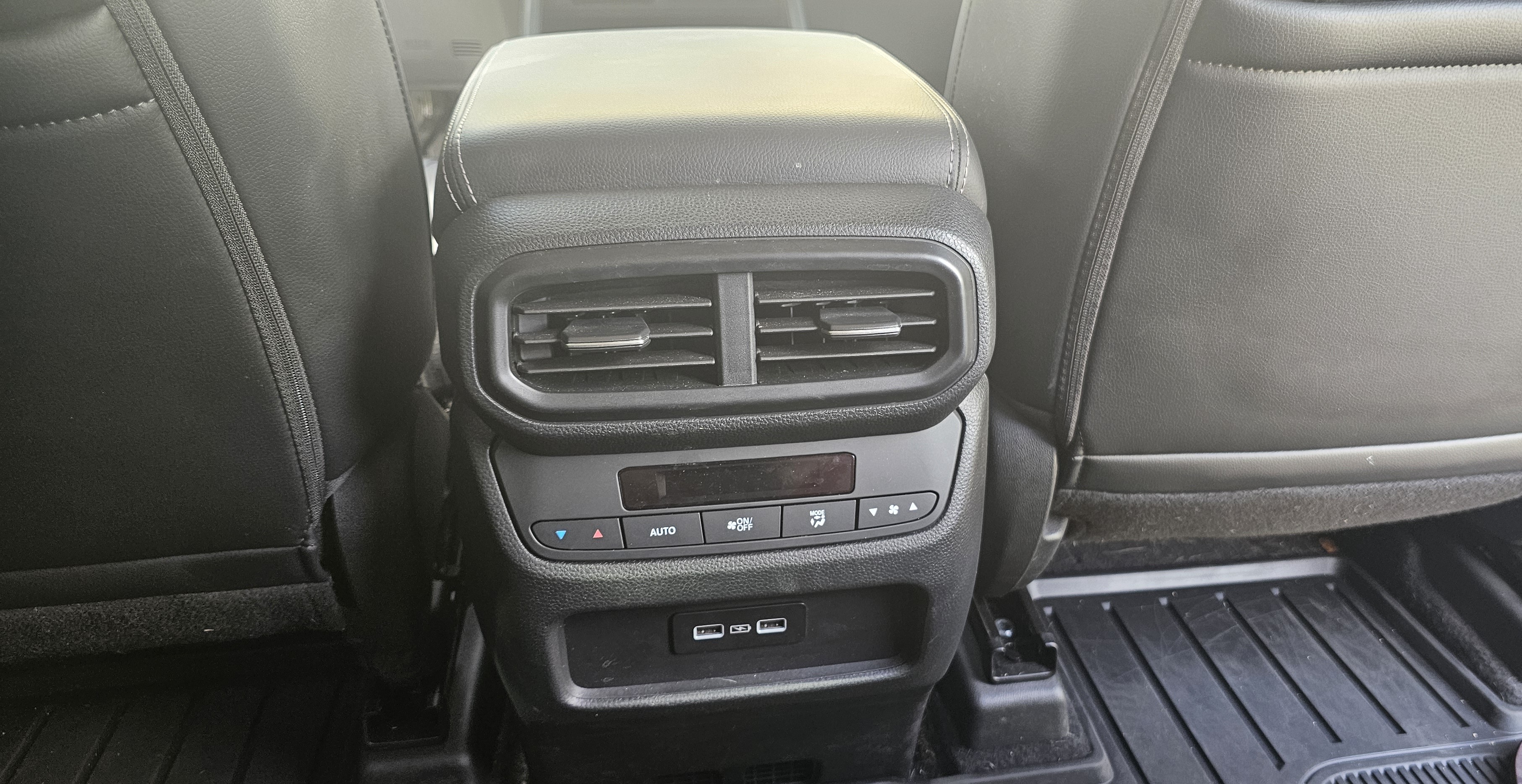 Used 2023 Honda Pilot EX-L image 19