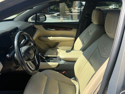 Used 2019 Cadillac XT5 Luxury AWD/4WD image 10